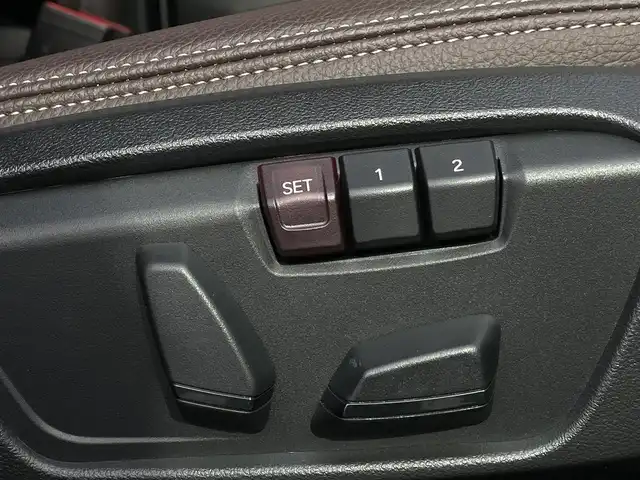 ＢＭＷ Ｘ１ xDrive 18d 長野県 2022(令4)年 0.6万km パール 4WD/ ハイラインパッケージ / ダコタレザーシート / モカ / コンフォートパッケージ/ シートヒーター / ACC / LKA / インテリジェントセーフティ / 純正ナビ / BT  / バックカメラ / クリアランスソナー / ドラレコ ミラー一体型ETC / パワーバックドア / 純正18AW