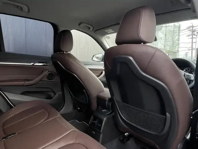 ＢＭＷ Ｘ１ xDrive 18d 長野県 2022(令4)年 0.6万km パール 4WD/ ハイラインパッケージ / ダコタレザーシート / モカ / コンフォートパッケージ/ シートヒーター / ACC / LKA / インテリジェントセーフティ / 純正ナビ / BT  / バックカメラ / クリアランスソナー / ドラレコ ミラー一体型ETC / パワーバックドア / 純正18AW