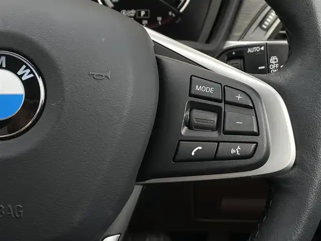 ＢＭＷ Ｘ１ xDrive 18d 長野県 2022(令4)年 0.6万km パール 4WD/ ハイラインパッケージ / ダコタレザーシート / モカ / コンフォートパッケージ/ シートヒーター / ACC / LKA / インテリジェントセーフティ / 純正ナビ / BT  / バックカメラ / クリアランスソナー / ドラレコ ミラー一体型ETC / パワーバックドア / 純正18AW