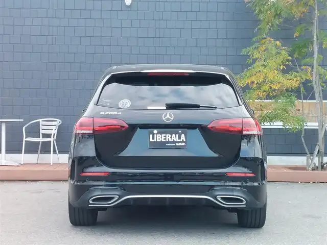 メルセデス・ベンツ Ｍ・ベンツ Ｂ２００ｄ AMGライン 滋賀県 2021(令3)年 3.4万km コスモスブラック 純正ナビ/フルセグTV/Bluetooth接続/バックカメラ/アダプティブクルーズコントロール/レーンキープアシスト/ブラインドスポットモニター/衝突被害軽減ブレーキ/純正18インチアルミホイール/シートヒーター/電動リアゲート/ハーフレーザーシート/コーナーセンサー/スマートキー/プッシュスタート