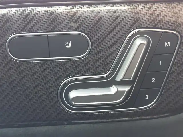 メルセデス・ベンツ Ｍ・ベンツ Ｂ２００ｄ AMGライン 滋賀県 2021(令3)年 3.4万km コスモスブラック 純正ナビ/フルセグTV/Bluetooth接続/バックカメラ/アダプティブクルーズコントロール/レーンキープアシスト/ブラインドスポットモニター/衝突被害軽減ブレーキ/純正18インチアルミホイール/シートヒーター/電動リアゲート/ハーフレーザーシート/コーナーセンサー/スマートキー/プッシュスタート