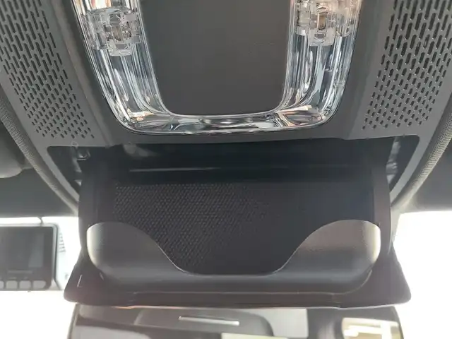 メルセデス・ベンツ Ｍ・ベンツ Ｂ２００ｄ AMGライン 滋賀県 2021(令3)年 3.4万km コスモスブラック 純正ナビ/フルセグTV/Bluetooth接続/バックカメラ/アダプティブクルーズコントロール/レーンキープアシスト/ブラインドスポットモニター/衝突被害軽減ブレーキ/純正18インチアルミホイール/シートヒーター/電動リアゲート/ハーフレーザーシート/コーナーセンサー/スマートキー/プッシュスタート