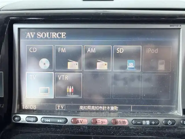 日産 ルークス E 高知県 2011(平23)年 4.3万km シルキーシルバーメタリック 純正ナビ/バックカメラ/スペアキー/AC/TV/純正フロアマット/両側スライドドア/ABS/Wエアバッグ/スマートキー/保証書/記録簿/取扱説明書