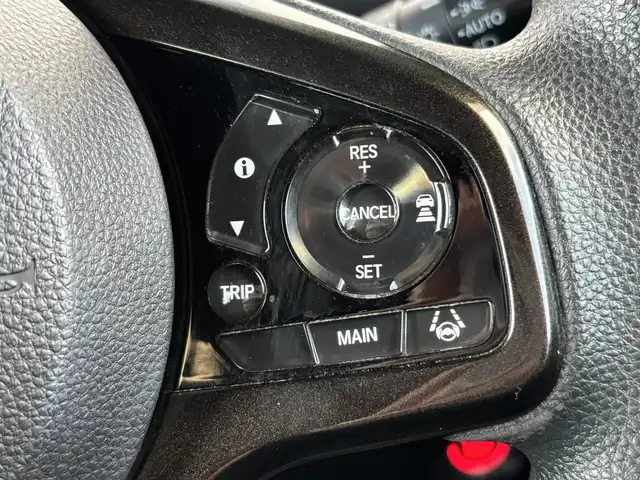 ホンダ Ｎ ＢＯＸ カスタム G L ホンダセンシング 茨城県 2017(平29)年 8.3万km プレミアムホワイトパールⅡ 純正ナビ/　(AM/FM/CD/DVD/USB/ワンセグTV)/バックカメラ/ドライブレコーダー/クルーズコントロール/片側パワースライドドア/ETC/LEDヘッドライト/後席モニター/純正アルミホイール/レーンキープアシスト/オートライト/パワーステアリング/W+サイドエアバック