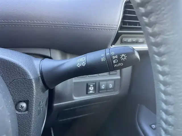 日産 セレナ ハイウェイスター V 埼玉県 2019(令1)年 4万km ブリリアントホワイトパール ワンオーナー/4WD/純正ナビ（CD/DVD/フルセグ/BT)/プロパイロット/アラウンドビューモニター/両側パワースライドドア/ハンズフリーオートスライドドア/ブラインドスポットモニター/エマージェンシーブレーキ/前後コーナーセンサー/アイドリングストップ/前方ドライブレコーダー/LEDヘッドライト/ETC/純正アルミ積込(195/65/R15)/スペアキー1本