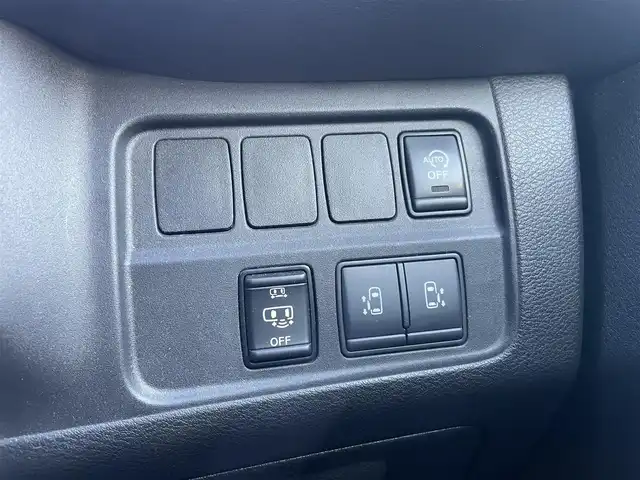 日産 セレナ ハイウェイスター V 埼玉県 2019(令1)年 4万km ブリリアントホワイトパール ワンオーナー/4WD/純正ナビ（CD/DVD/フルセグ/BT)/プロパイロット/アラウンドビューモニター/両側パワースライドドア/ハンズフリーオートスライドドア/ブラインドスポットモニター/エマージェンシーブレーキ/前後コーナーセンサー/アイドリングストップ/前方ドライブレコーダー/LEDヘッドライト/ETC/純正アルミ積込(195/65/R15)/スペアキー1本