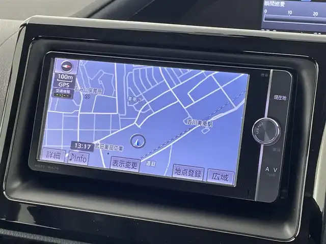 トヨタ ヴォクシー V 埼玉県 2014(平26)年 5.6万km ブラック 純正ナビ（Bluetooth/CD/DVD/フルセグTV)/後席用フリップダウンモニター/バックカメラ/両側パワースライドドア/ビルトインETC/クルーズコントロール/純正15インチアルミホイール/オートマチックハイビーム/LEDヘッドライト/フォグランプ/純正フロアマット/純正ドアバイザー/プッシュスタート/スマートキー/ステアリングスイッチ