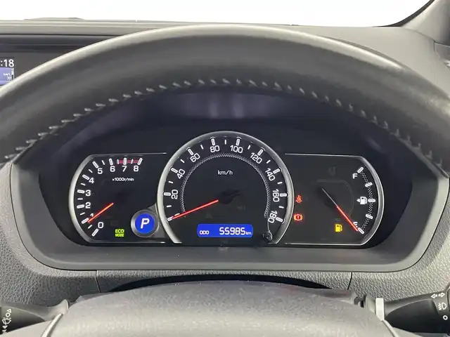 トヨタ ヴォクシー V 埼玉県 2014(平26)年 5.6万km ブラック 純正ナビ（Bluetooth/CD/DVD/フルセグTV)/後席用フリップダウンモニター/バックカメラ/両側パワースライドドア/ビルトインETC/クルーズコントロール/純正15インチアルミホイール/オートマチックハイビーム/LEDヘッドライト/フォグランプ/純正フロアマット/純正ドアバイザー/プッシュスタート/スマートキー/ステアリングスイッチ