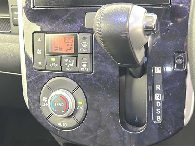 ダイハツ タント カスタム RS トップED SA Ⅲ 宮城県 2017(平29)年 3.3万km パールホワイトⅢ スマートアシストIII/・衝突回避支援ブレーキ機能/・車線逸脱警報機能/・オートハイビーム/・コーナーセンサー/純正8インチSDナビ/・BT.CD.DVD.SD.USB.HDMI/バックカメラ/ワンセグTV/両側パワースライドドア/D席シートヒーター/ステアリングスイッチ/ETC/ドライブレコーダー（F）/プッシュスタート/スマートキー×2/LEDヘッドライト/LEDフォグライト/純正フロアマット/純正15インチAW/ロールサンシェード/ドアバイザー/レーダー探知機