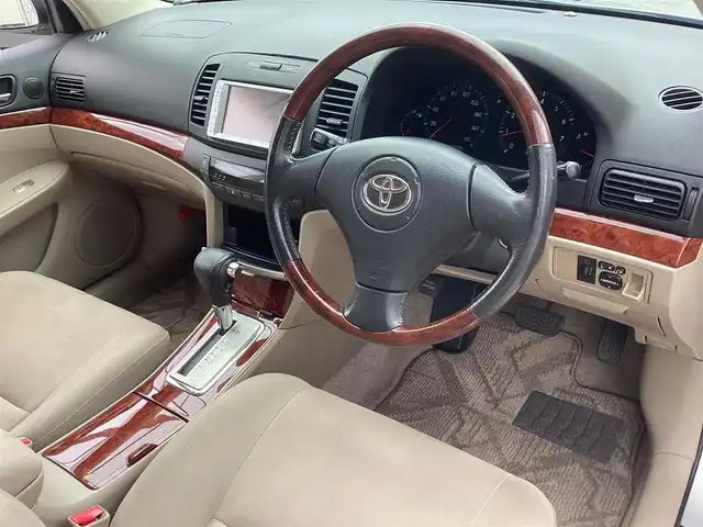 トヨタ プレミオ F Lパッケージ プレミアムED 京都府 2004(平16)年 9.3万km シルバーM ワンオーナー/純正ＨＤＤナビ/ETC/HIDヘッドライト/フロントフォグ/キーレスエントリー/ウッド調コンビハンドル/ウッド調パネル/スペアキー/新車保証書/取扱説明書