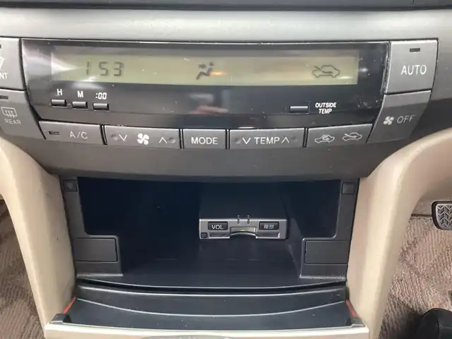 トヨタ プレミオ F Lパッケージ プレミアムED 京都府 2004(平16)年 9.3万km シルバーM ワンオーナー/純正ＨＤＤナビ/ETC/HIDヘッドライト/フロントフォグ/キーレスエントリー/ウッド調コンビハンドル/ウッド調パネル/スペアキー/新車保証書/取扱説明書