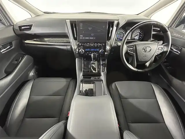トヨタ アルファードハイブリット SR Cパッケージ 佐賀県 2023(令5)年 1.4万km ホワイトパールクリスタルシャイン メーカーオプション10.5インチナビ/（フルセグTV.CD.DVD.Bluetooth）/モデリスタエアロ/サンルーフ/JBLプレミアムサウンド/3眼LEDヘッドライト/衝突被害軽減システム/全方位バックカメラ/ブラインドスポットモニター/レーダークルーズコントロール/パーキングサポートブレーキ/ロードサインアシスト/レーンキープアシスト/アドバンスドパーク（高度駐車支援システム）/オートマチックハイビーム/オートライト/デジタルインナールームミラー/前後ドライプレコーダー/両側パワースライドドア/ステアリングヒーター/ビルトインET2.0/運転席・助手席パワーシート/運転席・助手席シートヒーター/運転席・助手席エアシート/メモリーシート/合皮シート/後席サンシェード