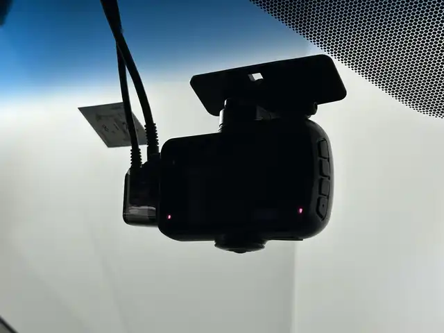 トヨタ アルファードハイブリット SR Cパッケージ 佐賀県 2023(令5)年 1.4万km ホワイトパールクリスタルシャイン メーカーオプション10.5インチナビ/（フルセグTV.CD.DVD.Bluetooth）/モデリスタエアロ/サンルーフ/JBLプレミアムサウンド/3眼LEDヘッドライト/衝突被害軽減システム/全方位バックカメラ/ブラインドスポットモニター/レーダークルーズコントロール/パーキングサポートブレーキ/ロードサインアシスト/レーンキープアシスト/アドバンスドパーク（高度駐車支援システム）/オートマチックハイビーム/オートライト/デジタルインナールームミラー/前後ドライプレコーダー/両側パワースライドドア/ステアリングヒーター/ビルトインET2.0/運転席・助手席パワーシート/運転席・助手席シートヒーター/運転席・助手席エアシート/メモリーシート/合皮シート/後席サンシェード