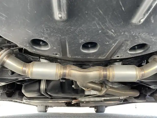 レクサス ＥＳ 300h Fスポーツ 滋賀県 2019(令1)年 4.1万km グラファイトブラックガラスフレーク ガソリン（ハイブリッド）/2WD(FF)/CVT/純正ナビ/（AM/FM/CD/DVD/TVフルセグ/Bluetooth/SD/AUX）/TRDフルエアロ/TRDマフラー/サンルーフ/ドライブレコーダー/ETC2.0/プリクラッシュブレーキアシスト/ブラインドスポットモニター/シートヒーター/エアシート/ステアリングヒーター/ステアリングスイッチ/ハンズフリーフォン/レーンキープアシスト/クルーズコントロール/パドルシフト/オートエアコン/オートライト/オートハイビーム/パワーシート/EVモード/ブレーキホールド/電子パーキング/nanoe/パワーウィンドウ/電動格納ミラー/ドアバイザー/純正マット/LEDヘッドライト/スマートキー/プッシュスタート/電動リアゲート