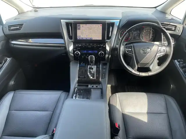 トヨタ アルファード S Cパッケージ 福岡県 2021(令3)年 4.3万km ホワイトパールクリスタルシャイン モデリスタエアロ/ツインムーンルーフ/純正フリップダウンモニター/トヨタセーフティセンス/PCS/LTA/BSM/RCTA/クリアランスソナー/純正ＤＡナビ/フルセグTV/CD/DVD/BT//applecarplay/androidauto/黒革シート/両側パワースライドドア/パワーバックドア/デジタルインナーミラー/レーダークルーズコントロール/ビルトインETC2.0/シートメモリー/前席パワーシート/前席シートヒーター/ベンチレーション/ステアリングヒーター/三眼LED/オートハイビーム/フォグランプ/スマートキー/プッシュスタート/電動パーキング/ブレーキホールド/オットマン/AC100V/純正アルミ