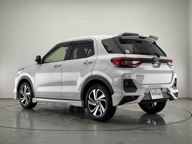 トヨタ ライズ Z 宮崎県 2020(令2)年 2.7万km シャイニングホワイトパール 禁煙車/トヨタセーフティセンス/純正9型ディスプレイオーディオナビTV/（AppleCarPlay/HDMI/Bluetooth/フルセグTV)/純正モデリスタエアロ/純正セキュリティアラーム/純正LEDオートライト/純正LEDフォグ/純正17インチアルミ/純正フロアマット/社外ドライブレコーダー/アダプティブクルーズコントロール/プリクラッシュセーフティ/レーンディパーチャーアラート/オートマチックハイビーム/クリアランスソナー/ブラインドスポットモニター/オートエアコン/前席シートヒーター/本革巻ハンドル/スマートキー/プッシュエンジンスタート