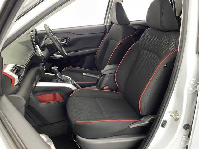 トヨタ ライズ Z 宮崎県 2020(令2)年 2.7万km シャイニングホワイトパール 禁煙車/トヨタセーフティセンス/純正9型ディスプレイオーディオナビTV/（AppleCarPlay/HDMI/Bluetooth/フルセグTV)/純正モデリスタエアロ/純正セキュリティアラーム/純正LEDオートライト/純正LEDフォグ/純正17インチアルミ/純正フロアマット/社外ドライブレコーダー/アダプティブクルーズコントロール/プリクラッシュセーフティ/レーンディパーチャーアラート/オートマチックハイビーム/クリアランスソナー/ブラインドスポットモニター/オートエアコン/前席シートヒーター/本革巻ハンドル/スマートキー/プッシュエンジンスタート