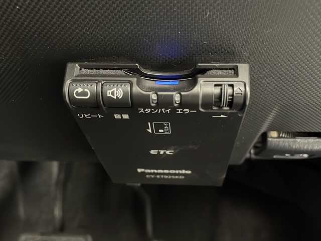 トヨタ ライズ Z 宮崎県 2020(令2)年 2.7万km シャイニングホワイトパール 禁煙車/トヨタセーフティセンス/純正9型ディスプレイオーディオナビTV/（AppleCarPlay/HDMI/Bluetooth/フルセグTV)/純正モデリスタエアロ/純正セキュリティアラーム/純正LEDオートライト/純正LEDフォグ/純正17インチアルミ/純正フロアマット/社外ドライブレコーダー/アダプティブクルーズコントロール/プリクラッシュセーフティ/レーンディパーチャーアラート/オートマチックハイビーム/クリアランスソナー/ブラインドスポットモニター/オートエアコン/前席シートヒーター/本革巻ハンドル/スマートキー/プッシュエンジンスタート