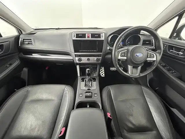 スバル アウトバック リミテッド 道央・札幌 2016(平28)年 5.5万km クリスタルブラックシリカ ・4WD/・衝突被害軽減ブレーキ/・レーンキープアシスト/・レーダークルーズコントロール/・純正ナビ/・フルセグ/BT/CD/DVD/USB/・バックカメラ/・レザーシート/・シートヒーター/・パワーシート/・パワーバックドア/・オートブレーキホールド/・パドルシフト/・アイドリングストップ/・X-MODE