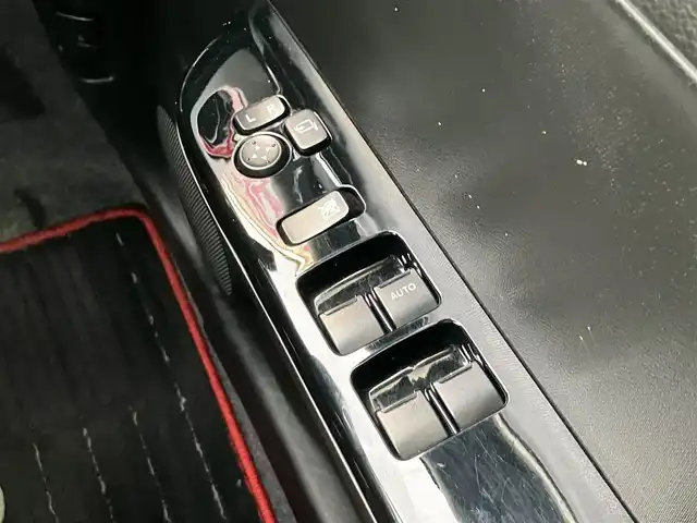 スズキ アルト ターボRS 道南・函館 2017(平29)年 5.5万km パールホワイト /ターボ車//レーダーブレーキサポート//社外ナビ/ (フルセグTV/DVD/CD/SD/BT/iPod/FM/AM)//バックカメラ//革巻きステアリング//パドルシフト//前席シートヒーター//アイドリングストップ//横滑り防止//HIDヘッドライト//フォグランプ//プッシュスタート//スマートキー//ETC//ドライブレコーダー（前方）