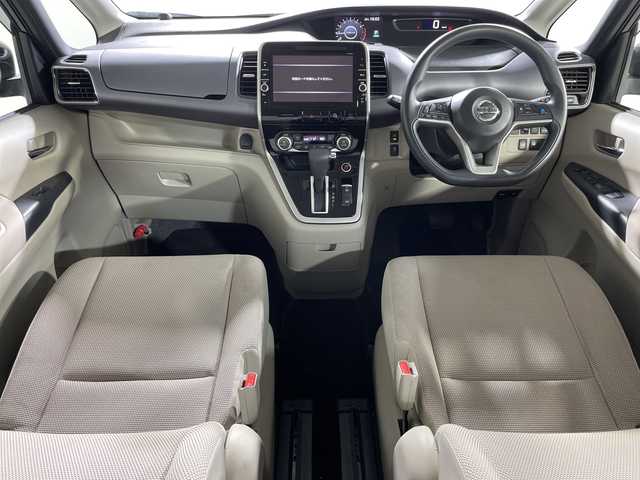 日産 セレナ X 神奈川県 2016(平28)年 7.5万km アズライトブルー 純正9型SDナビ/フルセグ　CD　DVD　HDMI　AUX　SD/セーフティバックB/プロパイロット/レーダークルーズ/レーンディパーチャーワーニング/エマージェンシーブレーキ/片側パワースライドドア/インテリジェントアラウンドビューモニター/アイドリングストップ/パーキングアシスト/電子パーキング/オートホールドブレーキ/前後クリアランスソナー/インテリジェントデジタルインナーミラー/ビルトインETC/オートライト/センターマルチコンソール/デュアルバックドア