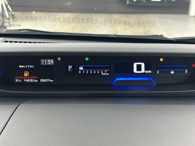 ホンダ フリード クロスター ホンダセンシング 愛知県 2021(令3)年 3.7万km スーパープラチナグレーメタリック 禁煙車/純正7インチナビ/（DVD/CD/AM/FM/Bluetooth/フルセグTV)/バックカメラ/ホンダセンシング/・衝突軽減ブレーキ/・レーンキープアシスト/・レーダークルーズコントロール/・誤発進抑制機能/ETC/前後ドライブレコーダー/両側パワースライドドア/ルーフレール/ハーフレザーシート/純正15インチアルミホイール/純正フロアマット/アイドリングストップ/スマートキー/スペアキー有/横滑り防止装置