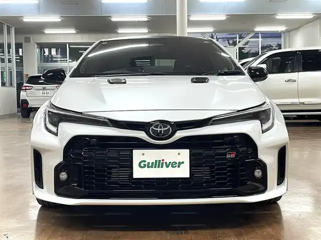 トヨタ ＧＲカローラ RZ 道央・札幌 2024(令6)年 0.4万km プラチナホワイトパールマイカ ワンオーナー/4WD/寒冷地仕様/1.6Lターボ/純正18インチAW/純正10.5型ナビ/フルセグTV/Bluetooth/Miracast/バックカメラ/JBLサウンド/GRハーフレザー/レーダークルーズコントロール/ヘッドアップディスプレイ/カーボンルーフ/シートヒーター（D/N）/ミラーヒーター/ブラインドスポットモニター/ステアリングヒーター/オートマチックハイビーム/ワイパーデアイサー/ヘッドライトレベライザー/ビルトインETC/プッシュスタート/スマートキー×2/LEDヘッドライト/前後フォグランプ/保証書/取扱説明書
