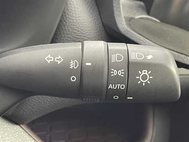 トヨタ ＲＡＶ４ ハイブリットG 茨城県 2019(令1)年 1.7万km センシュアルレッドマイカ 純正ナビ/バックカメラ/フルセグ/デジタルインナーミラー/衝突被害軽減ブレーキ/車線逸脱抑制装置/レーダークルーズコントロール/オートマチックハイビーム/クリアランスソナー/BSM/ETC2.o/ドラレコ/シートヒーター/純正18インチAW/LEDヘッドライト/スマートキー