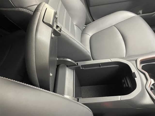トヨタ ＲＡＶ４ ハイブリットG 茨城県 2019(令1)年 1.7万km センシュアルレッドマイカ 純正ナビ/バックカメラ/フルセグ/デジタルインナーミラー/衝突被害軽減ブレーキ/車線逸脱抑制装置/レーダークルーズコントロール/オートマチックハイビーム/クリアランスソナー/BSM/ETC2.o/ドラレコ/シートヒーター/純正18インチAW/LEDヘッドライト/スマートキー