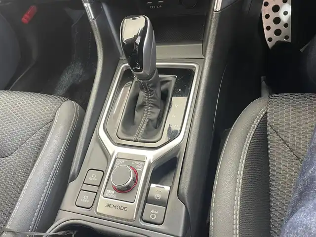 スバル フォレスター ハイブリッド アドバンス 岩手県 2019(平31)年 9.9万km クリスタルホワイトP ４WD/ワンオーナー/MTモード付きAT/衝突被害軽減システム/ドライバーモニタリングシステム/アダプティブフロントライティングシステム/レーンアシスト/横滑り防止装置/クルーズコントロール/フロント、バックカメラ/オートライト/純正LEDヘッドライト/純正ナビ/フルセグTV/パワーシート/ルーフレール/純正フロアマット
