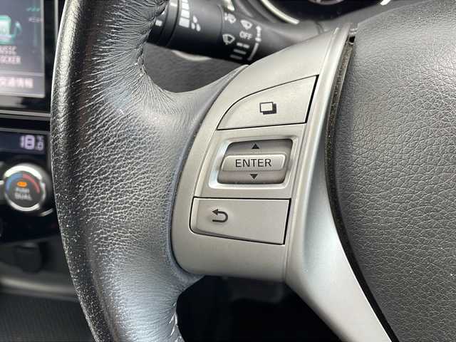 日産 エクストレイル 20X 三重県 2015(平27)年 9.2万km バーニングレッド 純正8型ナビ/バックカメラ/前席シートヒーター/フルセグTV/ヒーテッドドアミラー/純正フロアマット/オートライト/ビルトインETC/電動格納ミラー