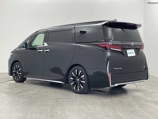トヨタ ヴェルファイア ハイブリット エグゼクティブ ラウンジ 群馬県 2024(令6)年 1.3万km ブラック サンルーフ　ユニバーサルステップ　純正１２．３型ナビ　純正１４型後席モニター　ＪＢＬサウンド　全周囲カメラ　モデリスタマルチカラーインテリア　デジタルインナーミラー　置くだけ充電　ＡＣ１００Ｖ　禁煙