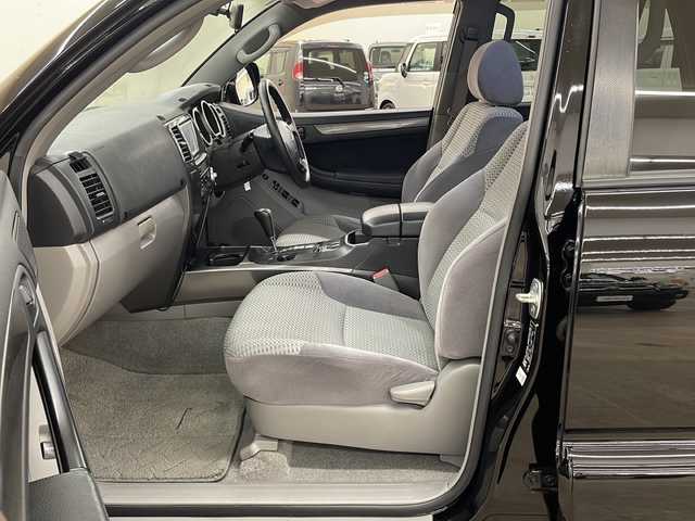 トヨタ ハイラックス サーフ SSR－X LTD 道央・札幌 2007(平19)年 11.6万km ブラック /4WD//純正DVDナビ：ND3T-W57/（CD/DVD/MD/ラジオ/テレビ）//バックカメラ//オートエアコン//オートライト//センターデフロック//ETC//前後録画ドライブレコーダー//フォグライト