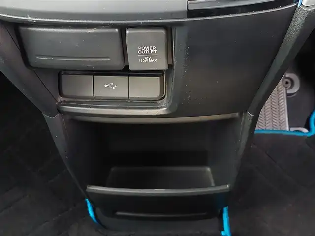 ホンダ ステップワゴン スパーダ ハイブリッド G EX ホンダセンシング 東京都 2018(平30)年 9.4万km 紺 Honda SENSING/・衝突軽減ブレーキ/・誤発進抑制機能/・歩行者事故低減ステアリング/・路外逸脱抑制機能/・アダプティブクルーズコントロール/・車線維持支援システム/・先行車発進お知らせ機能/・ブラインドスポットインフォメーション/プッシュスタート/社外ナビ VIE-X08/フルセグTV/バックカメラ/ETC/両側パワースライドドア/ハーフレザーシート/シートヒーター/シートバックテーブル/後席ロールサンシェード/LEDヘッドライト/オートライト/16インチ純正アルミホイール/スマートキー