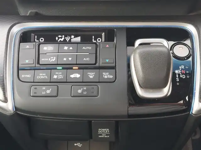 ホンダ ステップワゴン スパーダ ハイブリッド G EX ホンダセンシング 東京都 2018(平30)年 9.4万km 紺 Honda SENSING/・衝突軽減ブレーキ/・誤発進抑制機能/・歩行者事故低減ステアリング/・路外逸脱抑制機能/・アダプティブクルーズコントロール/・車線維持支援システム/・先行車発進お知らせ機能/・ブラインドスポットインフォメーション/プッシュスタート/社外ナビ VIE-X08/フルセグTV/バックカメラ/ETC/両側パワースライドドア/ハーフレザーシート/シートヒーター/シートバックテーブル/後席ロールサンシェード/LEDヘッドライト/オートライト/16インチ純正アルミホイール/スマートキー