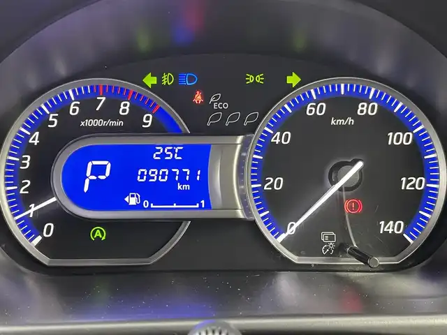 日産 デイズ ハイウェイスターG 群馬県 2014(平26)年 9.1万km クールシルバー 純正７インチナビ/iPod/AUX/CD/DVD/Bluetooth/アラウンドビューモニター/ETC/スマートキー/プッシュスタート/純正フロアマット/オートライト/キセノンヘッドライト/盗難防止装置/純正AW/パワーウィンドウ/パワーステアリング/オートエアコン/禁煙車