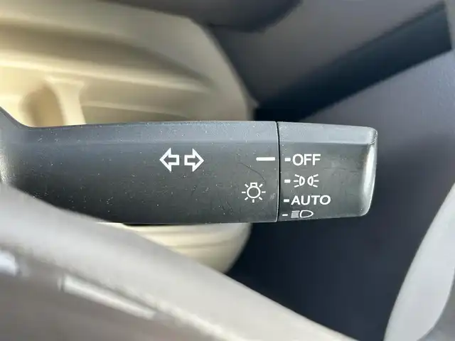 ホンダ Ｎ ＢＯＸ G L ホンダセンシング 熊本県 2018(平30)年 6.9万km プラチナホワイトパール 社外ナビ/AM/FM/CD/DVD/BT/USB/SD/・ワンセグ/・バックカメラ/ホンダセンシング/・アダプティブクルーズコントロール/・先行車発進お知らせ機能/・路外逸脱抑制機能/・レーンキープアシスト/・標識認識機能/エマージェンシーストップシグナル/ヒルスタートアシスト/アンチロックブレーキシステム/トラクションコントロールシステム/ビルトインETC/スマートキー/スペアキー/片側パワースライド/ドライブレコーダー（前方）/横すべり抑制/電動格納ミラー