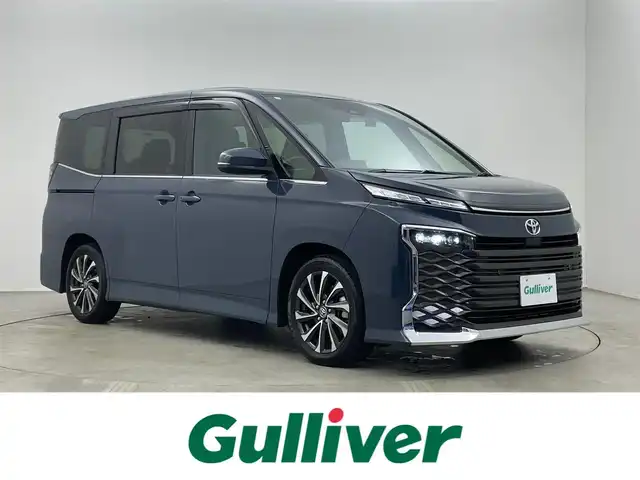 トヨタ ヴォクシー S－Z 埼玉県 2023(令5)年 2.1万km マッシブグレー 快適利便パッケージ　純正１０．５ディスプレイオーディオ　バックカメラ　ＤＶＤ再生　三眼ＬＥＤ　セーフティセンス　レーダークルーズコントロール　ビルトインＥＴＣ２．０　前後ドライブレコーダー　ＨＤＭＩ
