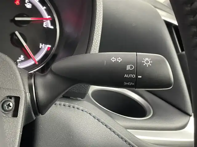 トヨタ ヴォクシー S－Z 埼玉県 2023(令5)年 2.1万km マッシブグレー 快適利便パッケージ　純正１０．５ディスプレイオーディオ　バックカメラ　ＤＶＤ再生　三眼ＬＥＤ　セーフティセンス　レーダークルーズコントロール　ビルトインＥＴＣ２．０　前後ドライブレコーダー　ＨＤＭＩ