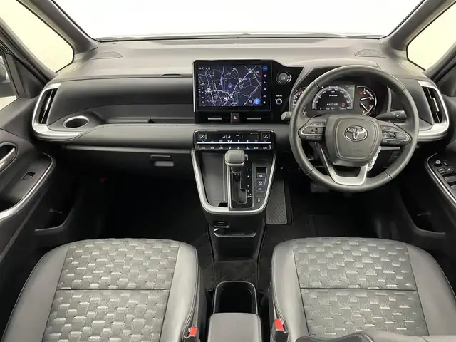 トヨタ ヴォクシー S－Z 埼玉県 2023(令5)年 2.1万km マッシブグレー 快適利便パッケージ　純正１０．５ディスプレイオーディオ　バックカメラ　ＤＶＤ再生　三眼ＬＥＤ　セーフティセンス　レーダークルーズコントロール　ビルトインＥＴＣ２．０　前後ドライブレコーダー　ＨＤＭＩ