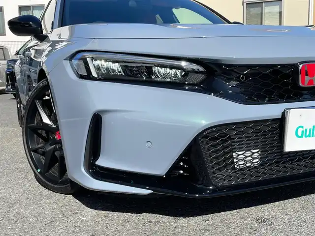 ホンダ シビック タイプR 神奈川県 2025(令7)年 0.1千km ソニックグレーパール ワンオーナー/純正メモリーナビ・地デジTV/純正USB/BT再生/バックモニター/ビルトインETC2.0/純正19インチAW/ブレンボブレーキ/LEDヘッドライト/ホンダセンシング/レーダークルーズコントロール/PCS/LKA/BSM/標識検知/コーナーセンサー/純正フロアマット/プッシュスタート/スマートキー×2/保証書・取説あり