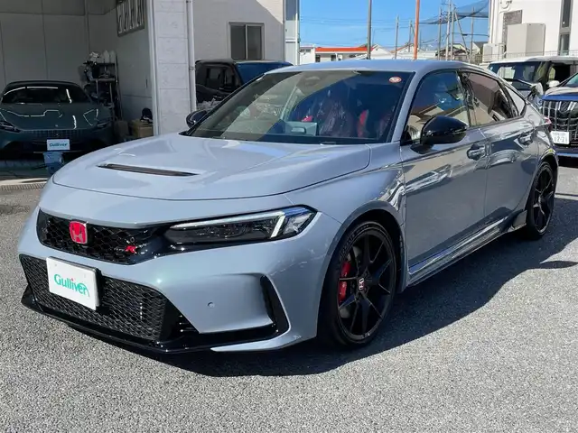 ホンダ シビック タイプR 神奈川県 2025(令7)年 0.1千km ソニックグレーパール ワンオーナー/純正メモリーナビ・地デジTV/純正USB/BT再生/バックモニター/ビルトインETC2.0/純正19インチAW/ブレンボブレーキ/LEDヘッドライト/ホンダセンシング/レーダークルーズコントロール/PCS/LKA/BSM/標識検知/コーナーセンサー/純正フロアマット/プッシュスタート/スマートキー×2/保証書・取説あり