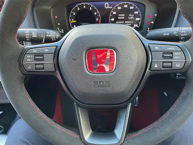 ホンダ シビック タイプR 神奈川県 2025(令7)年 0.1千km ソニックグレーパール ワンオーナー/純正メモリーナビ・地デジTV/純正USB/BT再生/バックモニター/ビルトインETC2.0/純正19インチAW/ブレンボブレーキ/LEDヘッドライト/ホンダセンシング/レーダークルーズコントロール/PCS/LKA/BSM/標識検知/コーナーセンサー/純正フロアマット/プッシュスタート/スマートキー×2/保証書・取説あり