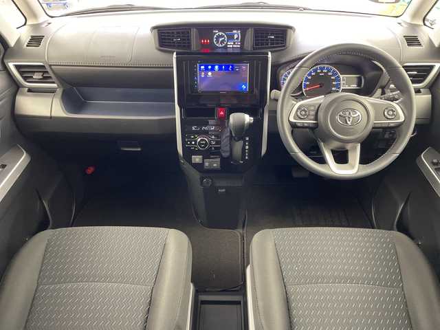 トヨタ ルーミー カスタムG 岐阜県 2023(令5)年 1.8万km ブラックマイカメタリック 社外ディスプレイオーディオ/(ラジオ/Bluetooth/CD)/両側パワースライドドア/衝突軽減ブレーキ/レーンキープアシスト/レーダークルーズコントロール/ステアリングスイッチ/LEDヘッドライト/ドライブレコーダー/ETC/スペアキー/スタッドレスAWセット積み込み