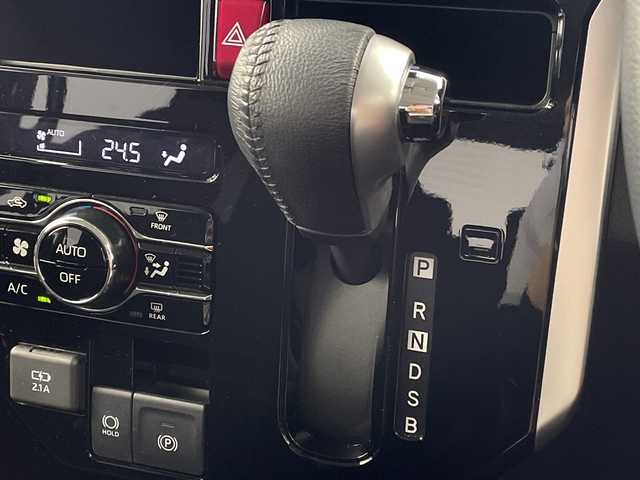 トヨタ ルーミー カスタムG 岐阜県 2023(令5)年 1.8万km ブラックマイカメタリック 社外ディスプレイオーディオ/(ラジオ/Bluetooth/CD)/両側パワースライドドア/衝突軽減ブレーキ/レーンキープアシスト/レーダークルーズコントロール/ステアリングスイッチ/LEDヘッドライト/ドライブレコーダー/ETC/スペアキー/スタッドレスAWセット積み込み