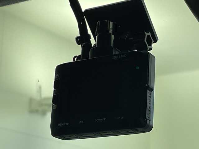 トヨタ ルーミー カスタムG 岐阜県 2023(令5)年 1.8万km ブラックマイカメタリック 社外ディスプレイオーディオ/(ラジオ/Bluetooth/CD)/両側パワースライドドア/衝突軽減ブレーキ/レーンキープアシスト/レーダークルーズコントロール/ステアリングスイッチ/LEDヘッドライト/ドライブレコーダー/ETC/スペアキー/スタッドレスAWセット積み込み