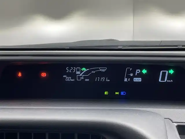 トヨタ アクア 群馬県 2016(平28)年 1.8万km ライムホワイトパールクリスタルシャイン 純正７インチＳＤナビ　純正ドライブレコーダー　クルーズコントロール　ステアリングリモコン　フルセグＴＶ　バックカメラ　フォグライト　オートライト　プッシュスタート　スマートキー　電動格納ミラー　禁煙車