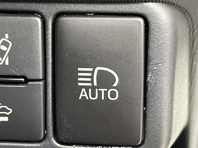 トヨタ アクア 群馬県 2016(平28)年 1.8万km ライムホワイトパールクリスタルシャイン 純正７インチＳＤナビ　純正ドライブレコーダー　クルーズコントロール　ステアリングリモコン　フルセグＴＶ　バックカメラ　フォグライト　オートライト　プッシュスタート　スマートキー　電動格納ミラー　禁煙車