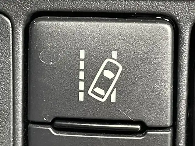 トヨタ アクア 群馬県 2016(平28)年 1.8万km ライムホワイトパールクリスタルシャイン 純正７インチＳＤナビ　純正ドライブレコーダー　クルーズコントロール　ステアリングリモコン　フルセグＴＶ　バックカメラ　フォグライト　オートライト　プッシュスタート　スマートキー　電動格納ミラー　禁煙車