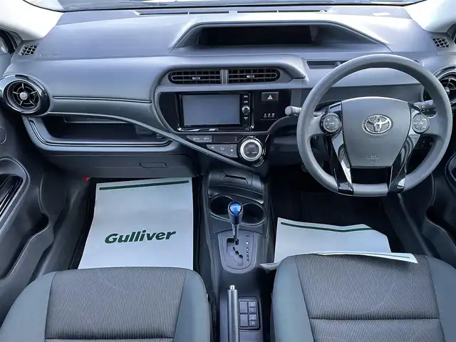 トヨタ アクア 群馬県 2016(平28)年 1.8万km ライムホワイトパールクリスタルシャイン 純正７インチＳＤナビ　純正ドライブレコーダー　クルーズコントロール　ステアリングリモコン　フルセグＴＶ　バックカメラ　フォグライト　オートライト　プッシュスタート　スマートキー　電動格納ミラー　禁煙車